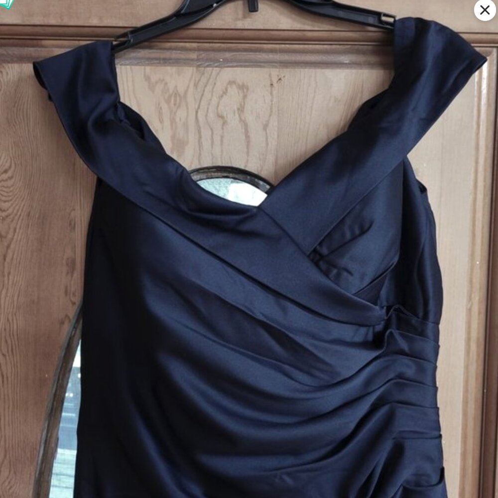 La Femme Off Shoulder Ruched Satin Trumpet Gown in Midnight Blue, size 10, NWOT! - Picture 5 of 11